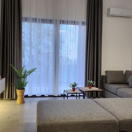 Solar Rooms And Apartments Himarë Extérieur photo