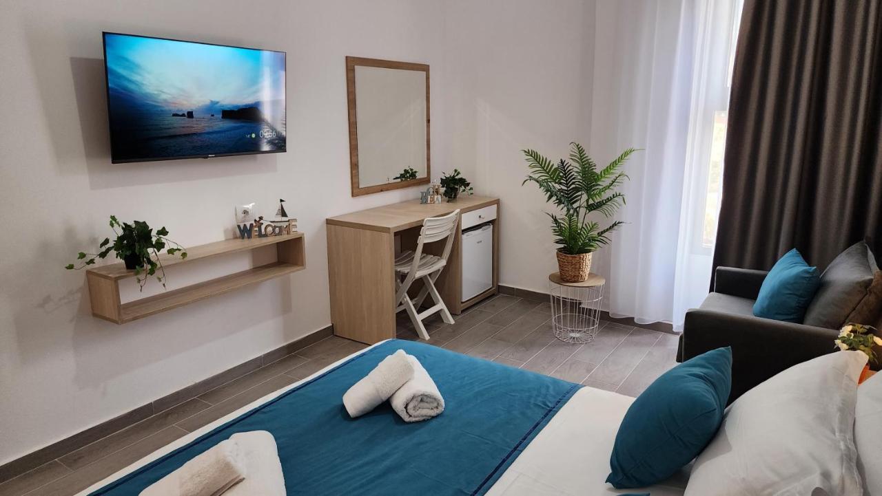Solar Rooms And Apartments Himarë Extérieur photo
